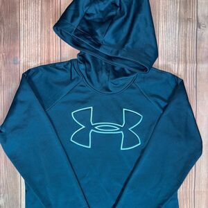 Women’s Under Armour Small Hoodie